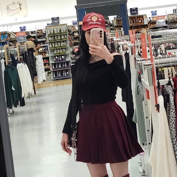 Black knit off shoulder sweater - Picture 4 of 4